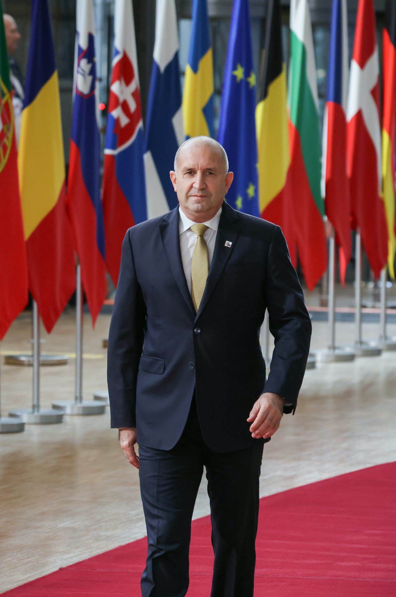 Sursă foto: Facebook/Consiliul de Miniştri al Republicii Bulgaria, Rumen Radev